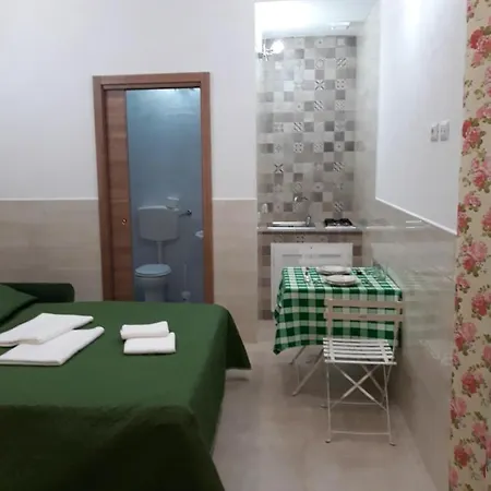 Apartment Da Katia,vicolo Carini, 37 *